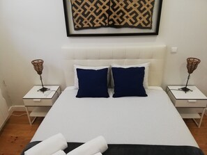 2 quartos, ferros/tábuas de passar roupa, Wi-Fi, roupa de cama