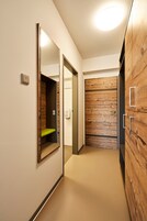 Quarto solteiro empresarial | Parte interna