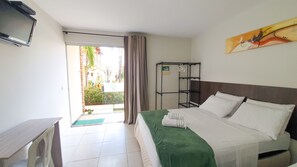 Minibar, desk, free WiFi, bed sheets - Pousada Paraíso das Palmeiras (Paripueira)