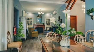 House | Living area | Smart TV