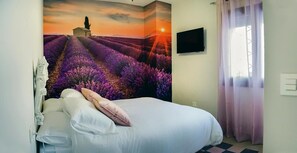 Double or Twin Room | Soundproofing, iron/ironing board, free WiFi, bed sheets - Casa Rural Villa San Juan (Cullar Vega)