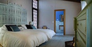 Suíte estúdio júnior | Quartos à prova de som, ferros/tábuas de passar roupa, Wi-Fi de cortesia