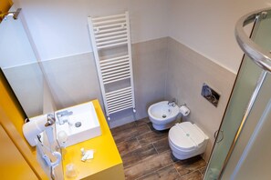 Standard Single Room | Bathroom