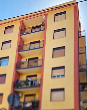 واجهة المنشأة