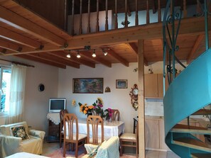 Dining - Plataniotissa Mansion (Plataniotissa)