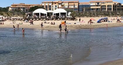 T2 beachfront apartment