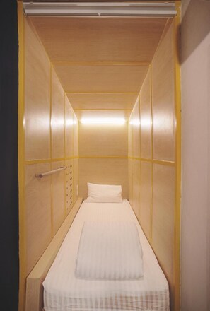Room - Konko Hostel (Jakarta)