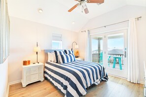 3 室のベッドルーム、アイロン / アイロン台、旅行用ベビーベッド、WiFi (無料)