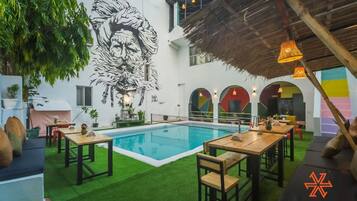 Seasonal outdoor pool