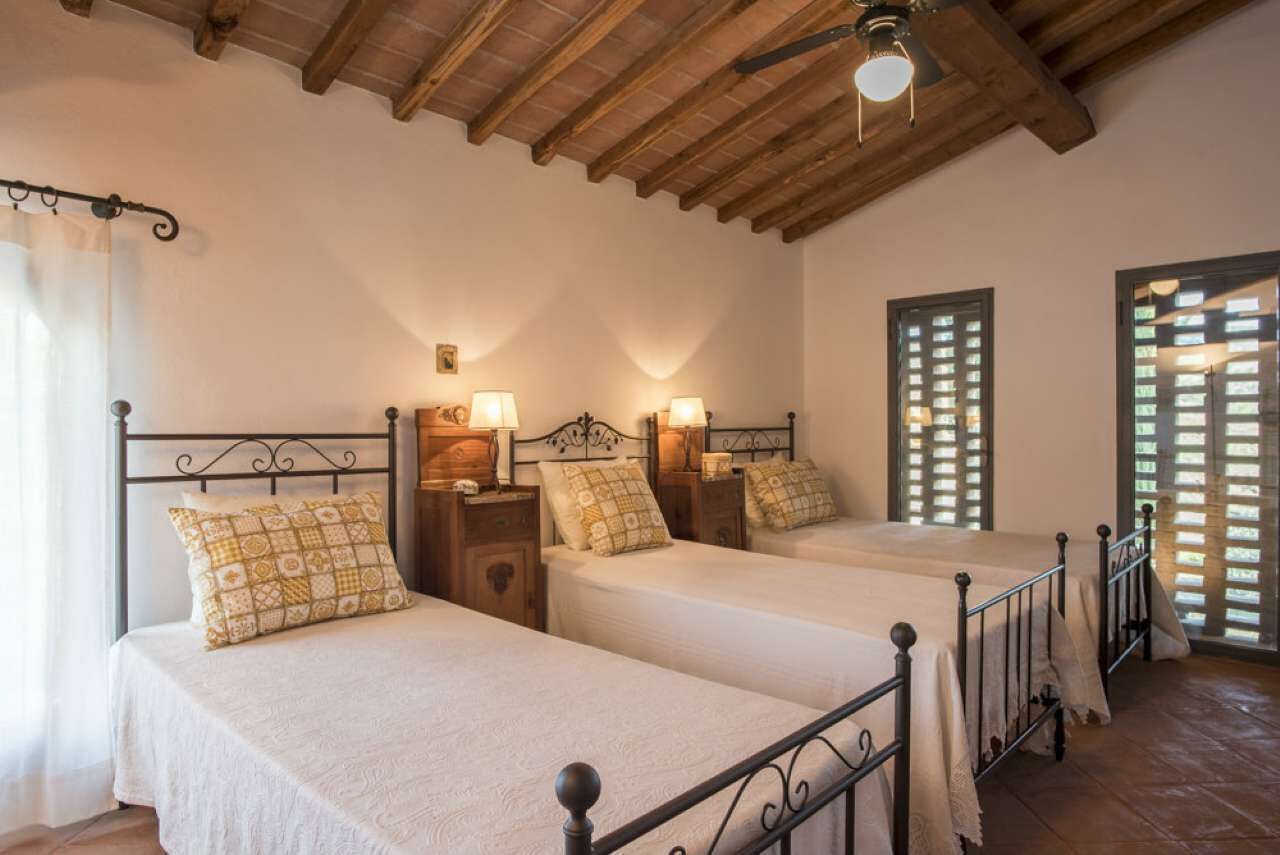 4 chambres, fer et planche à repasser, Wi-Fi gratuit, draps fournis