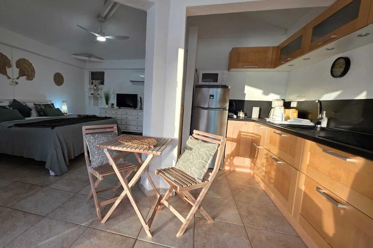 BUNGALOW 16 | Literie de qualité supérieure, coffres-forts dans les chambres