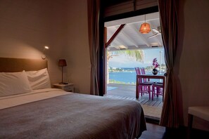 Exclusieve cottage, privézwembad, uitzicht op zee (1 or 2 Bedroom for 2 to 4 Guests) | Luxe beddengoed, een kluis op de kamer, individueel gedecoreerd