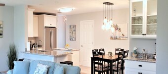 Beach escape with screened in patio!