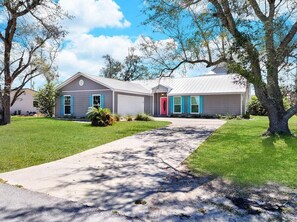 Exterior - Beach escape with screened in patio! (Mexico Beach)