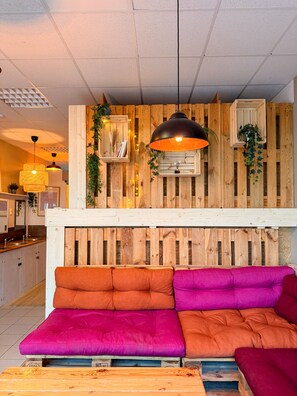 Lejlighed - privat badeværelse | Lobby