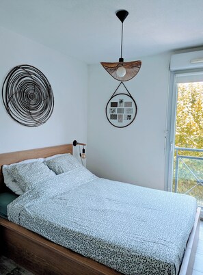 1 bedroom, iron/ironing board, WiFi, bed sheets