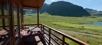 Halsabol Sumarhus by  Mt Kirkjufell