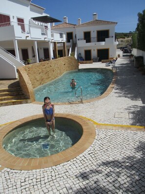 Piscine extérieure, piscine chauffée