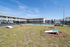 Exterior - Pet Friendly.  Great location, Free parking and Steps to the beach! (Sunset Beach)