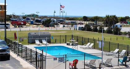 Pet Friendly. Great location, Free parking and Steps to the beach!