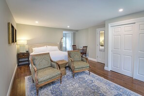 2 makuuhuonetta, silitysrauta/-lauta, internet, vuodevaatteet