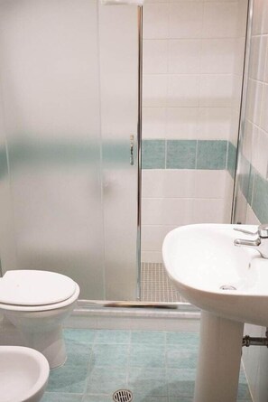 Bathroom - Capitol (Rome)