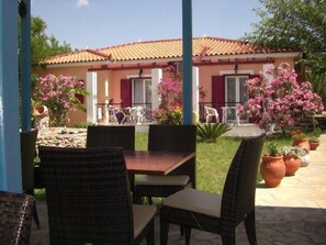 Property grounds - Zeus (Samos)