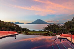 Pool - Atitlan (Sololá)