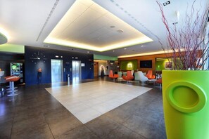 Lobby - Bes Hotel Bergamo West (Mozzo)