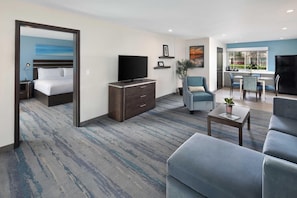 Living area - The Cove Hotel, Ascend Hotel Collection (Long Beach)