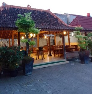 Unclassified image, 3 of 44, button - The Cabin Hotel Sutomo (Yogyakarta)
