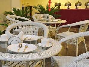 Dining - Delhi Pride (New Delhi)