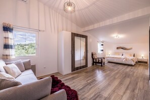 5 Schlafzimmer, Bügeleisen/Bügelbrett, WLAN, Bettwäsche