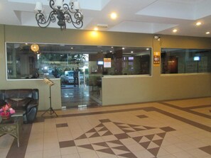 Lobby - Hotel Damai (Parit Buntar)