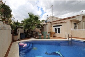 Outdoor pool - Villa with private pool  (Torrevieja)