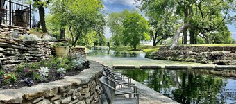 Lakefront Guest Ranch Retreat w/Kayaks/Fishing/Pools/RecCourt/FarmAnimals