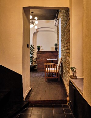 Reception - Reu de Hotel (Istanbul)