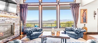 New Luxurious Mountain Paradise. Best Views!!! Hot Tub, AC, Waterville Estates