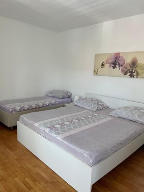 2 bedrooms