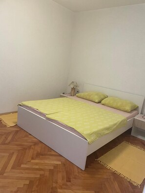 2 bedrooms