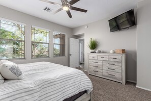 3 bedrooms, iron/ironing board, free WiFi, bed sheets