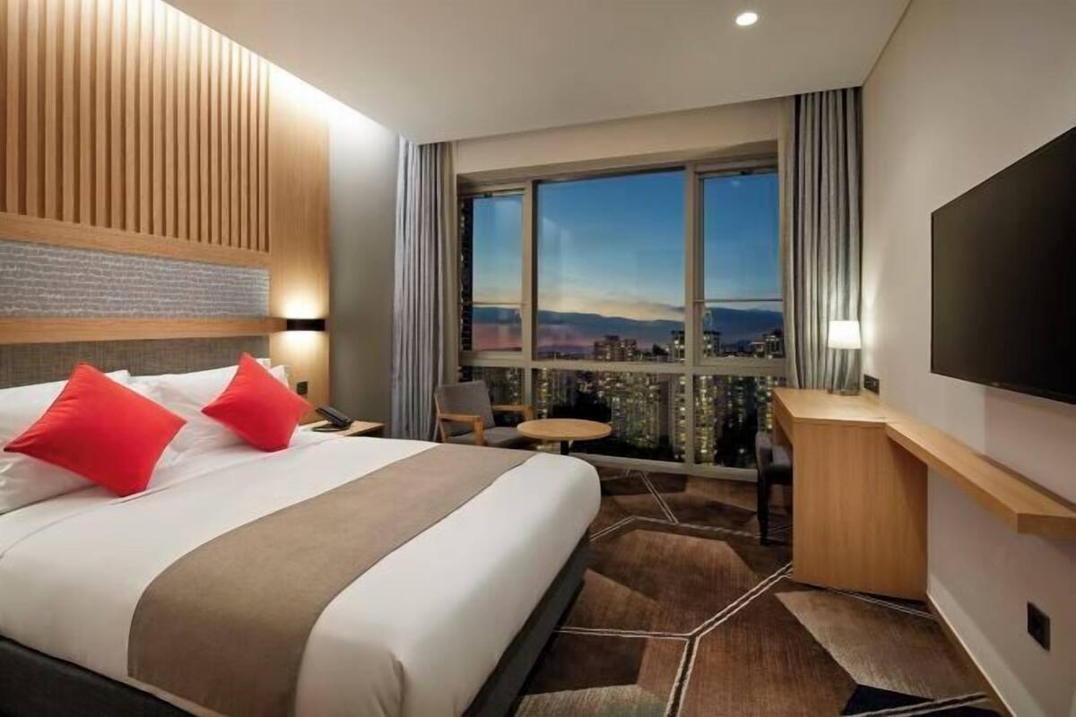 Down duvets, memory-foam beds, in-room safe, desk