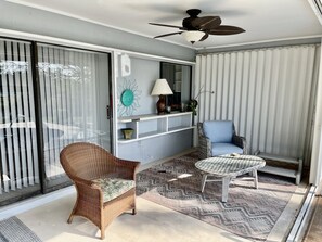 Terrace/patio - cute house with pool with canal view  (Rotonda West)