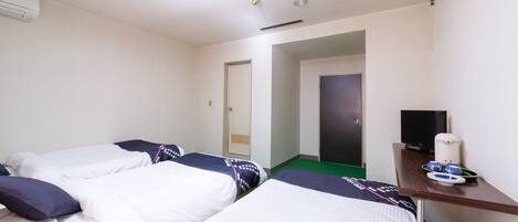 Free WiFi, bed sheets