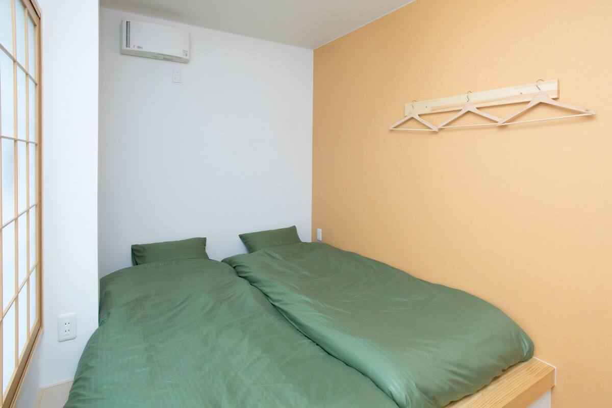 Habitación tradicional con 2 camas individuales, para no fumadores, baño compartido (Japanese Style) | Wifi gratis y ropa de cama