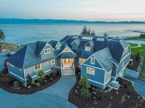 Exterior - The Sea Lion Ocean Front Luxury Estate (Sooke)
