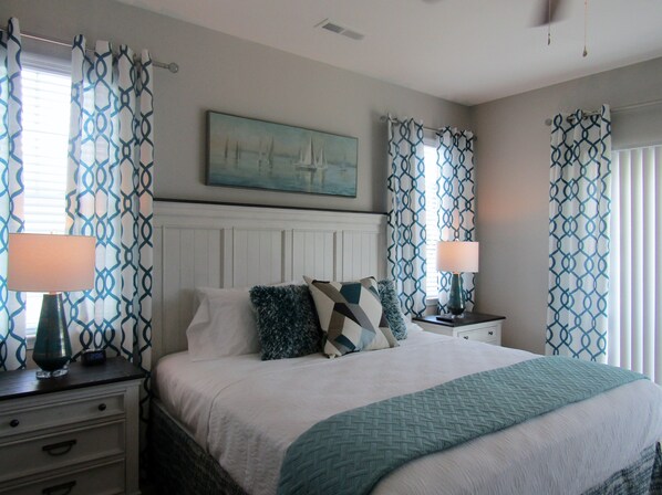 3 bedrooms, in-room safe, iron/ironing board, travel crib - New Construction, Pet Friendly, Stay & Play Sports Travel
Covered Parking (Myrtle Beach)