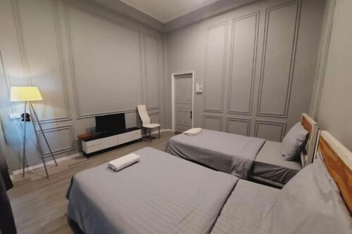 You empire Hostel and Bar