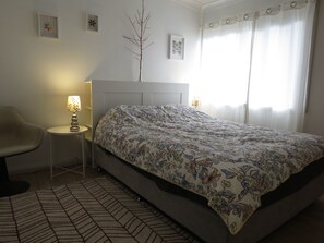 1 bedroom, free WiFi, bed sheets - Spacious and Secluded, The Suenaga Suite (Wentworth Falls)