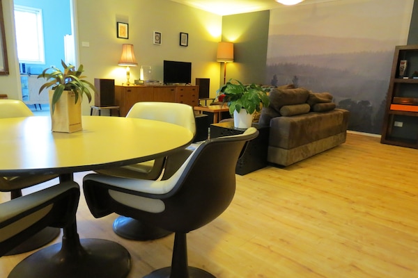 open plan dining / living